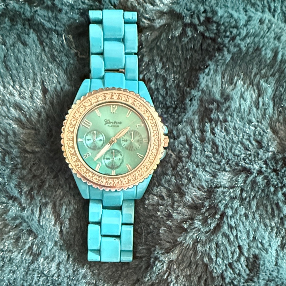 Geneva Turquoise and Silver Women's Watch